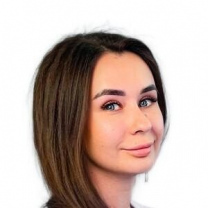 Медведева (Шмелева) Алина Игоревна