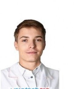 Комаровский Кирилл Олегович терапевт