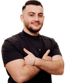 Захаров Артур Каренович стоматолог