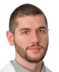 Столяр Илья Игоревич ортопед