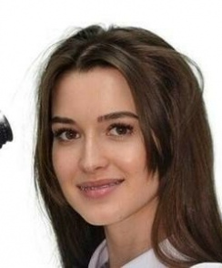 Полякова Ангелина Сергеевна стоматолог
