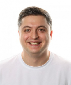 Султанов Камран Сананович стоматолог