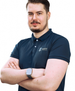 Покиров Денис Константнович стоматолог