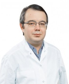Томахин Роман Александрович стоматолог