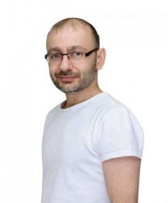 Татинцян Артур Валерьевич стоматолог