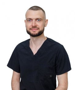 Денисов Василий Сергеевич стоматолог-хирург