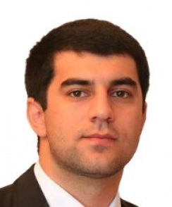 Яралиев Вагиф Максимович хирург