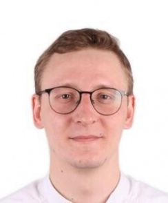 Южаков Владислав Андреевич стоматолог-хирург
