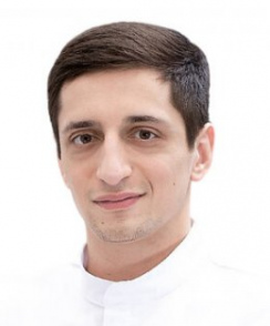 Илькнаев Роман Захарович стоматолог