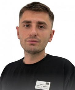 Навражных Владимир Сергеевич стоматолог