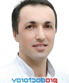 Исламов Ровшан Надирович стоматолог