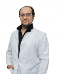 Амбарцумян Вардгес Епремович стоматолог