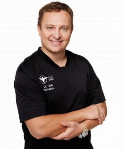 Колушев Глеб Валерьевич стоматолог-хирург