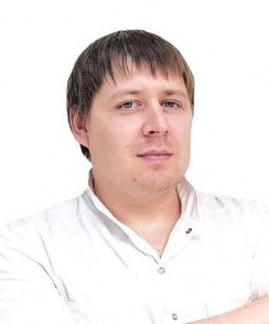 Яшанов Дмитрий Михайлович стоматолог