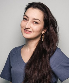 Чеченова Амина Назировна стоматолог