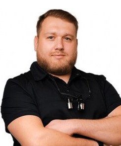Елагин Игорь Олегович стоматолог