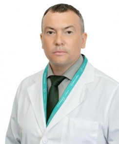 Важенин Александр Олегович хирург