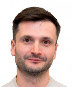 Громов Илья Сергеевич ортопед