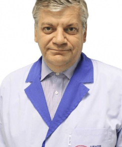 Страхов Максим Алексеевич ортопед