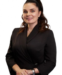 Строган (Бойцова) Елена стоматолог