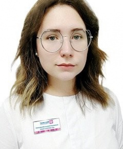Синютина (Шутова) Ксения стоматолог