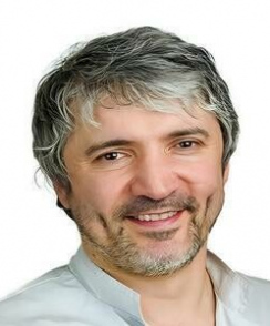 Закаров Амин Магомедович стоматолог