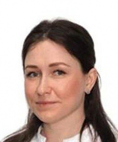 Макаренко (Семикич) Элина стоматолог