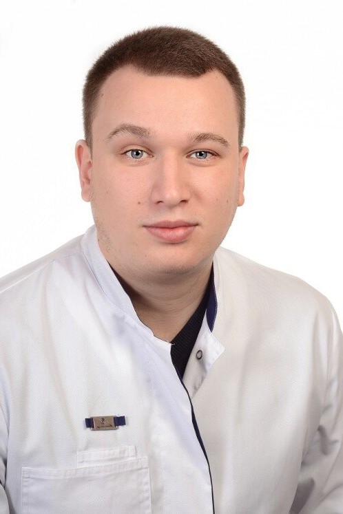 Бартенев Максим Дмитриевич нейрохирург